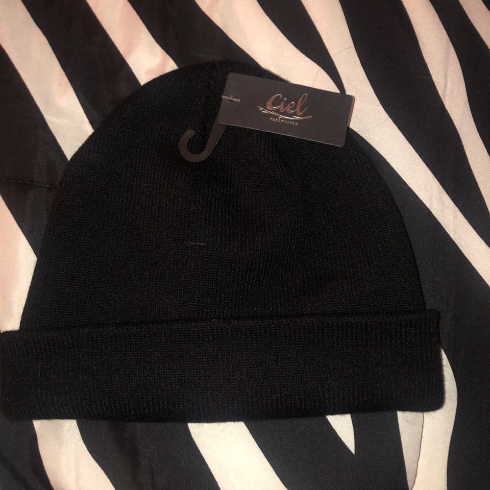 Black beanie